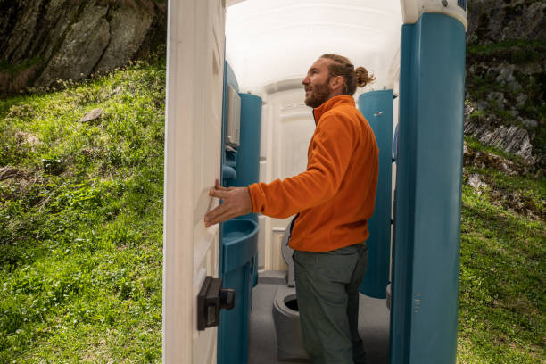 Best Porta potty delivery and setup  in Tonganoxie, KS