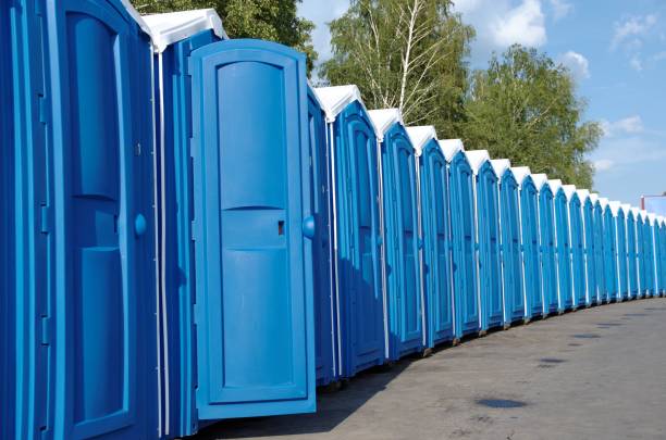 Best Luxury portable toilet rental  in Tonganoxie, KS